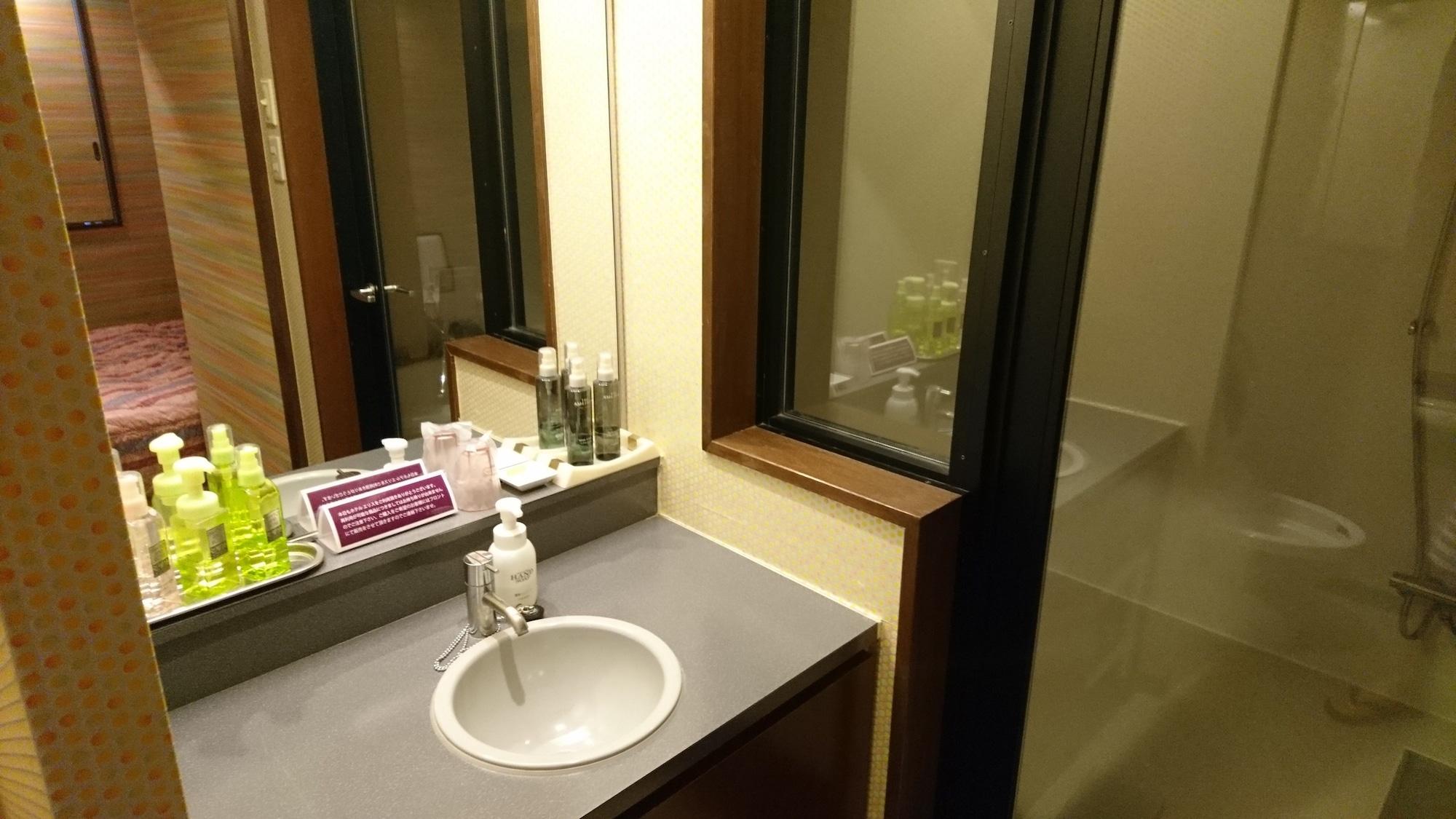 Hotel Eris Hakata (Adults Only) Фукуока Екстер'єр фото