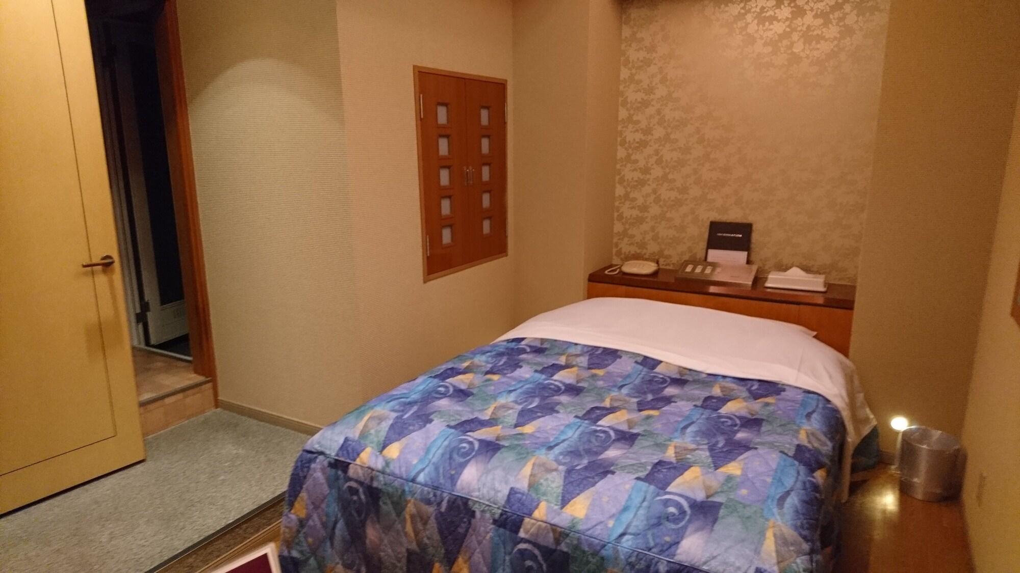 Hotel Eris Hakata (Adults Only) Фукуока Екстер'єр фото