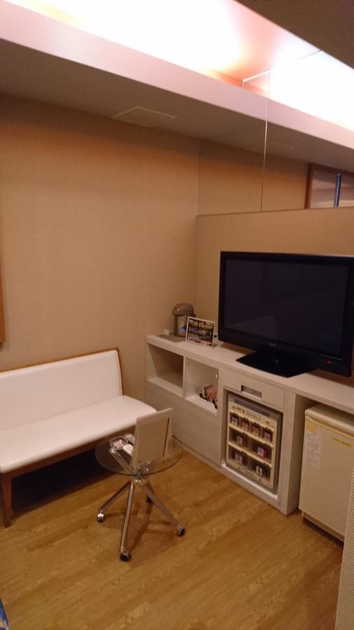 Hotel Eris Hakata (Adults Only) Фукуока Екстер'єр фото