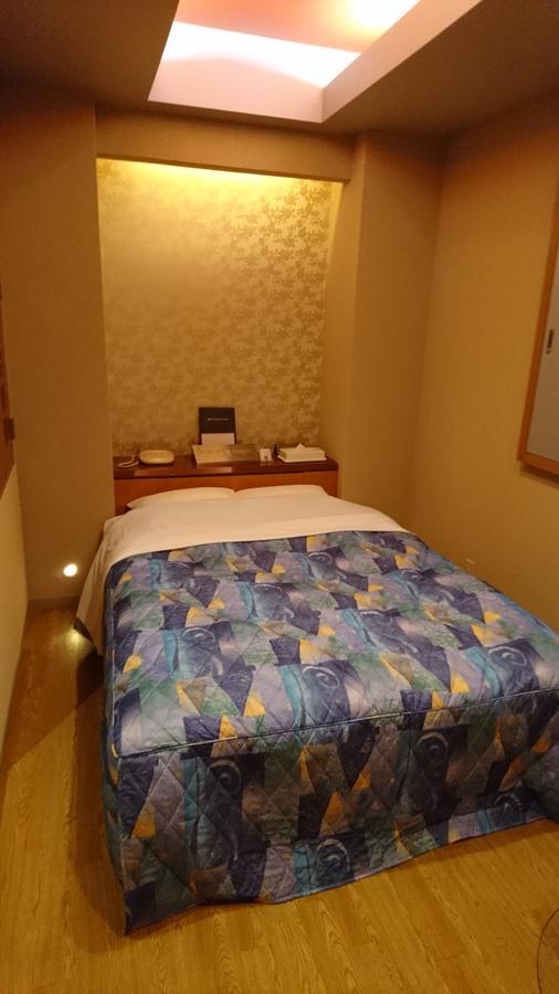 Hotel Eris Hakata (Adults Only) Фукуока Екстер'єр фото