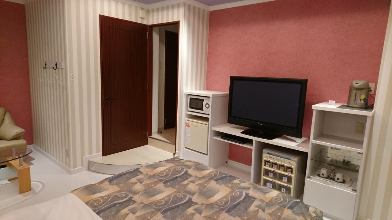 Hotel Eris Hakata (Adults Only) Фукуока Екстер'єр фото