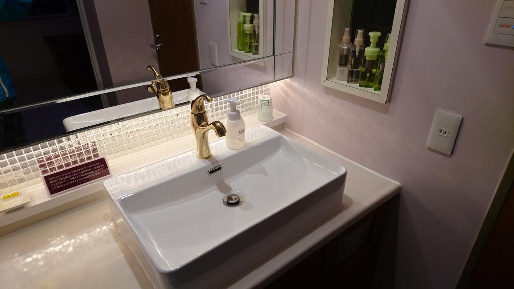 Hotel Eris Hakata (Adults Only) Фукуока Екстер'єр фото
